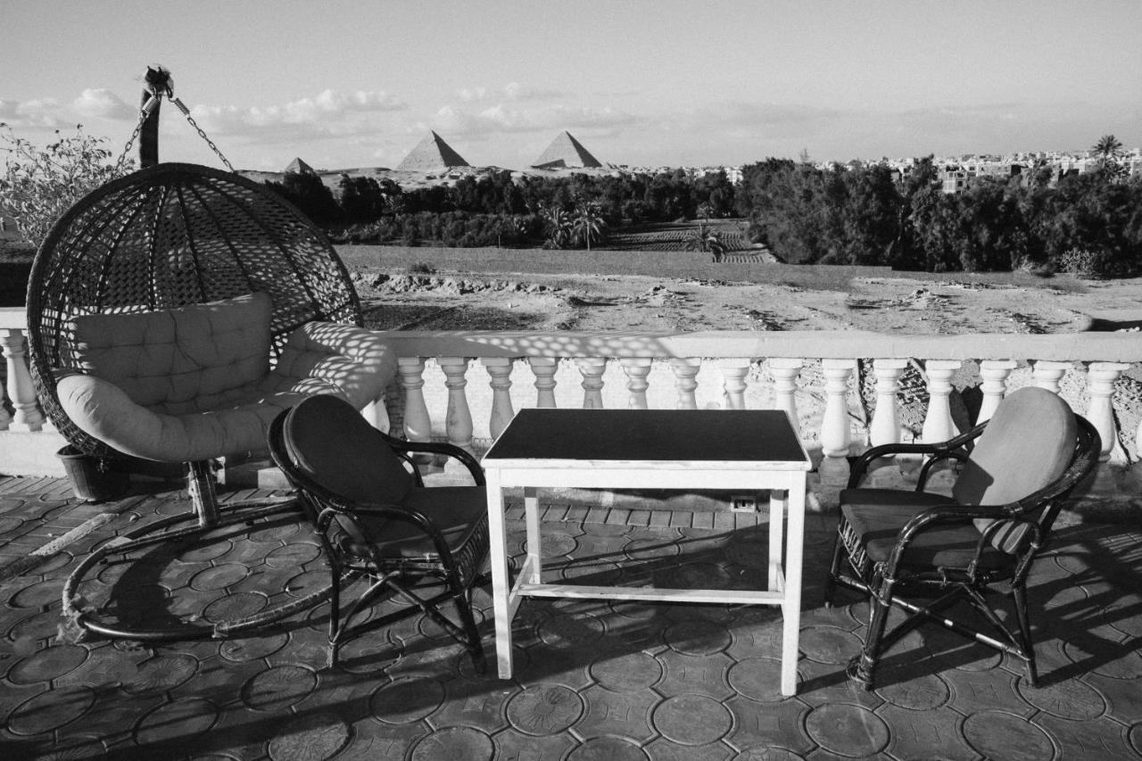 Heru Pyramids View Hotel Il Il Cairo Esterno foto